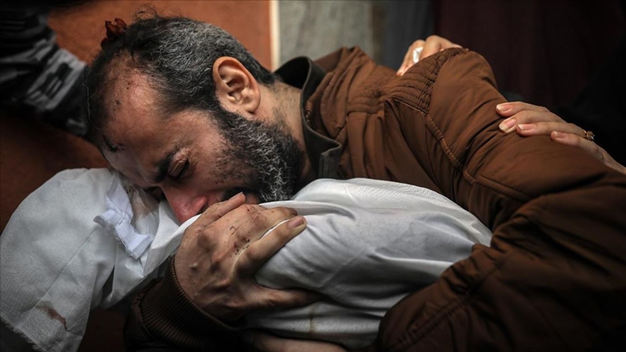 Gazze'de hayatını kaybedenlerin sayısı 13 bine yükseldi