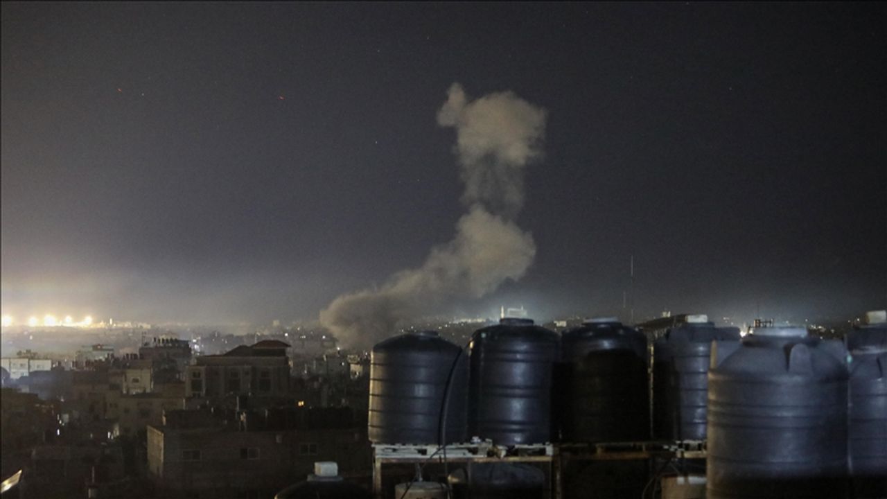 İsrail gece boyunca Gazze'nin birçok noktasını vurdu