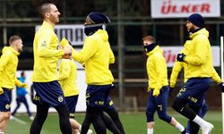 Fenerbahçe, UEFA Avrupa Konferans Ligi kadrosunu güncelledi