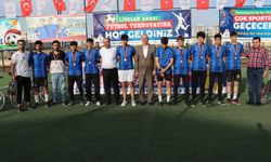 Karaköprü'de liselerarası futbol turnuvası sona erdi