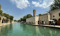 Şanlıurfa'da turistler gündüz tarih, akşam müzik yolculuğuna çıkıyor