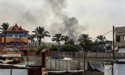 İsrail, Refah'ta Filistinlilerin çadırlarını bombaladı