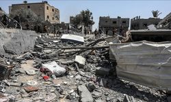 Gazze'de İsrail'in düzenlediği saldırı sonucu 10 Filistinli hayatını kaybetti
