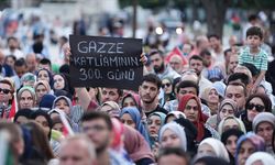 Filistin İnisiyatifi, katliam yapan İsrail'i protesto etti