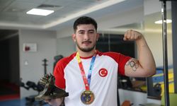 Abdulsamet Ocakoğlu, dünya şampiyonu oldu