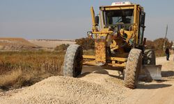 Şanlıurfa Büyükşehir Belediyesi’nden yol bakım atağı