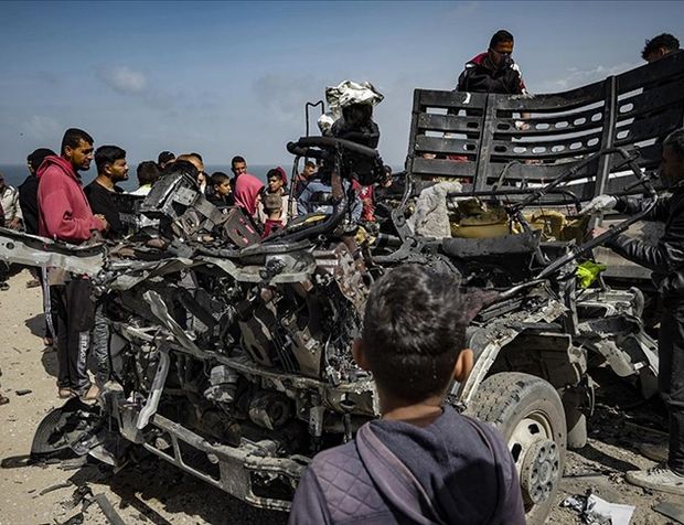 İsrail yine yardım bekleyenlere saldırdı: Çok sayıda kişi öldürüldü
