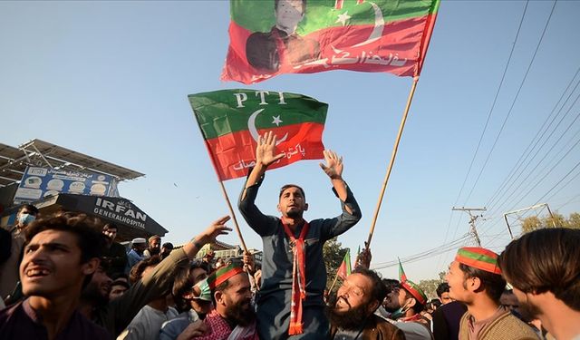 İmran Han'ın partisi PTI, 2 siyasi partiyle ittifak kuracak
