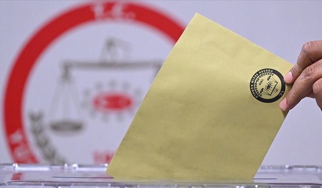 Siyasi partilerin yerel seçim aday listelerini sunmaları için verilen süre tamamlandı