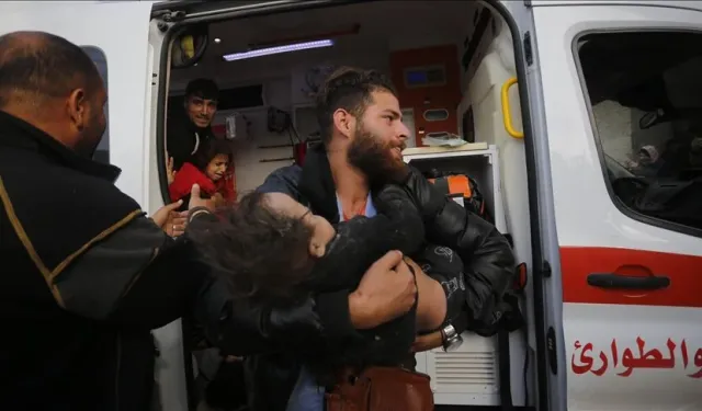 İsrail'in Gazze Şeridi'ne düzenlediği hava saldırılarında ölen ve yaralananlar oldu
