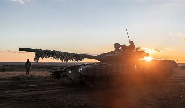 Fransa Ukrayna'ya "yüzlerce" ikinci el zırhlı araç gönderecek