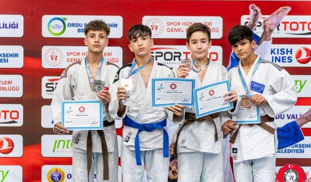 Haliliyeli Gençler, Türkiye Şampiyonu oldu
