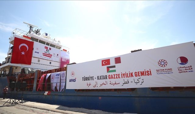 "Türkiye-Katar Gazze İyilik Gemisi" Mersin'den uğurlandı