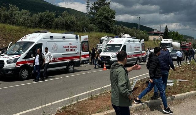 Gaziantep'te feci kaza: 8 Ölü, 11 yaralı!