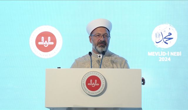 Erbaş: İslam ile gençliğin heyecanı buluştuğunda yeryüzünün güzelleşeceğine inanıyoruz