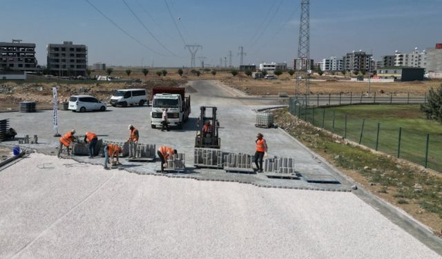 Parke taşı döşeme çalışmaları tamamlandı