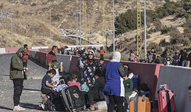 Lübnan'dan kaçanlar, Suriye'de boşaltılan bölgelere yerleşiyor