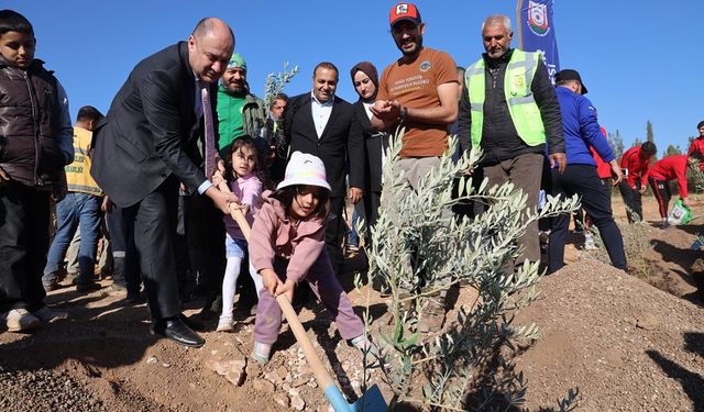 Başkan Gülpınar'dan 100 dönüm Hatıra Ormanı