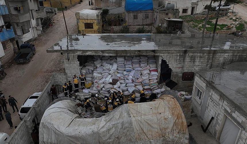 İdlib'de tahıl deposu çöktü: 5 çocuk hayatını kaybetti