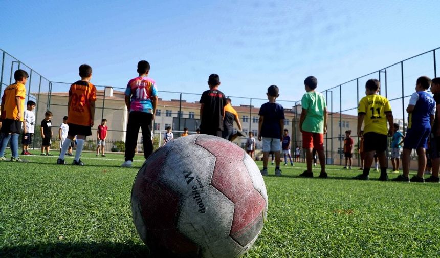  Liseler Arası Futbol Turnuvası başlıyor