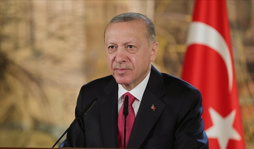 Cumhurbaşkanı Erdoğan: Türkiye'yi yine demokrasiyle kardeşlikle adaletle ve özgürlükler temelinde büyüteceğiz