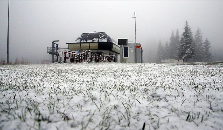 Uludağ ve Ilgaz Dağı'nda mevsimin ilk karı