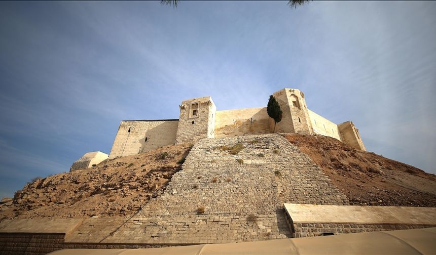 Gaziantep Kalesi ziyarete açılıyor. Darısı Şanlıurfa Kalesi'ne