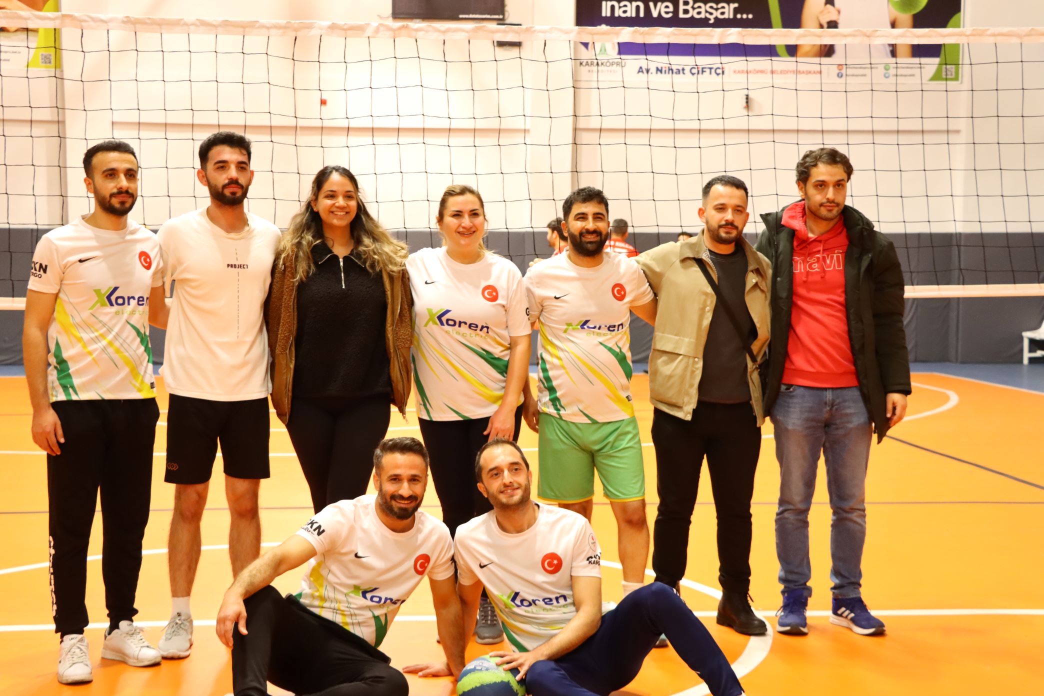 Karaköprü’de Öğretmenler Arasi Voleybol Turnuvasi Devam Edi̇yor (7)